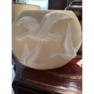Exceptional large Phoenix Cameo glass White Flying Geese Pale Yellow Pillow Vase